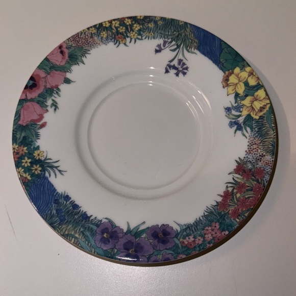 Nikko Secret Garden China Set - Picture 4 of 6